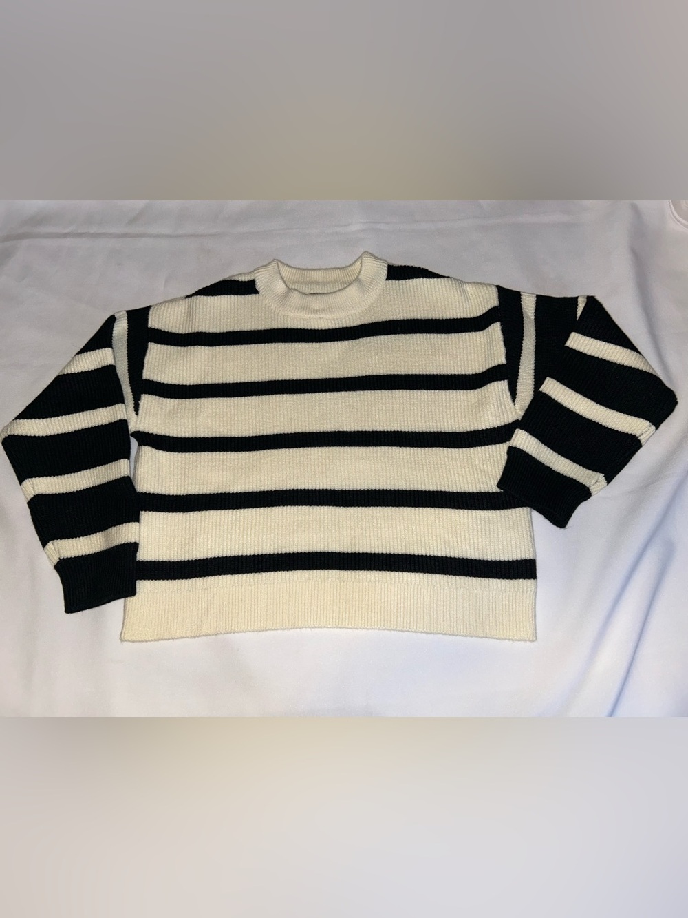 Girls Striped Crewneck Sweater - Black & Cream